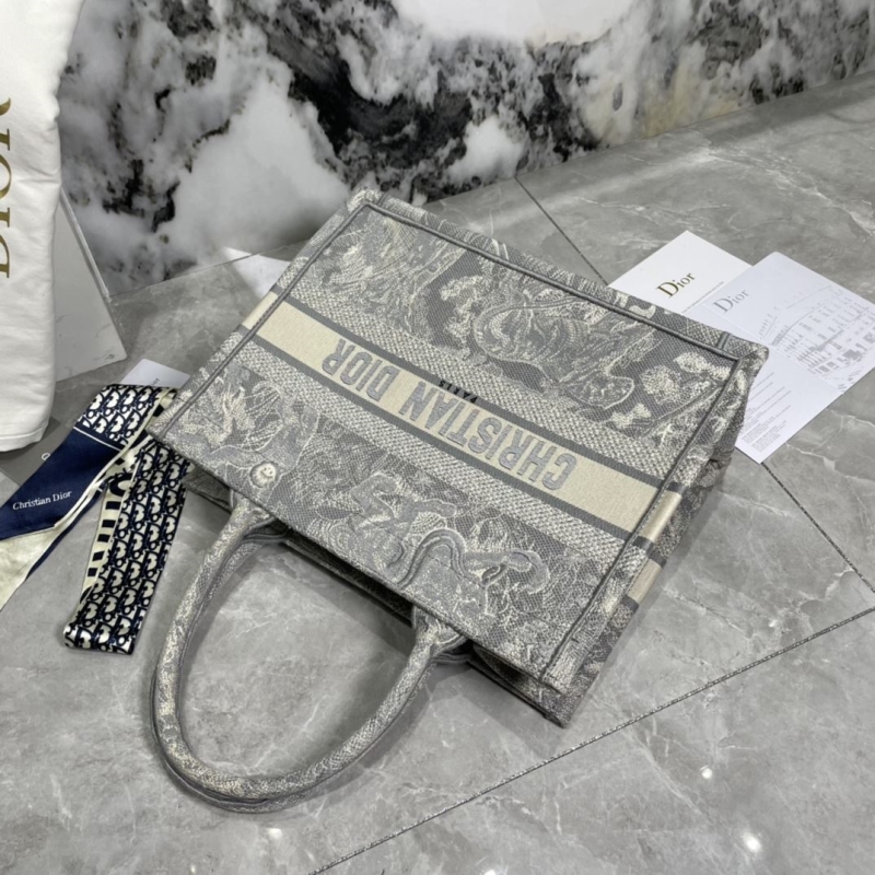 Dior Shopping Bags